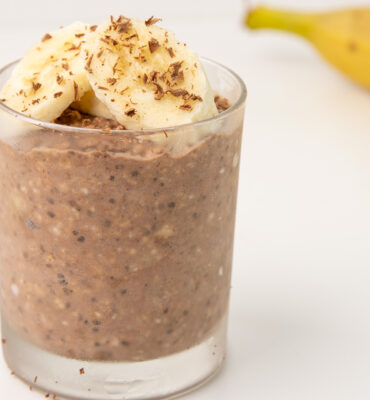 Zobene pahuljice s bananama i chia sjemenkama