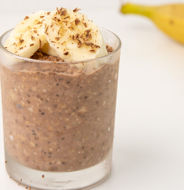 Zobene pahuljice s bananama i chia sjemenkama