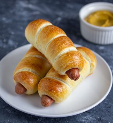 Pecivo s hrenovkama