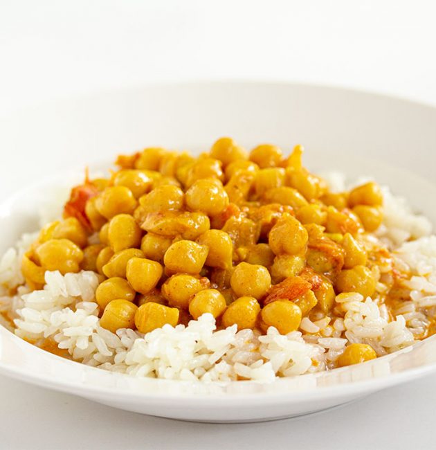 Curry sa slanutkom