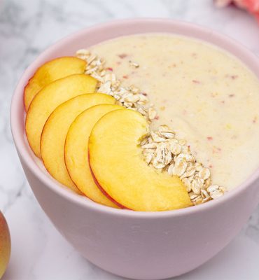Smoothie breskve, banane i zobene pahuljice