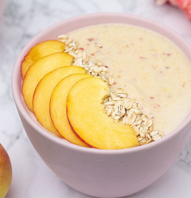 Smoothie breskve, banane i zobene pahuljice