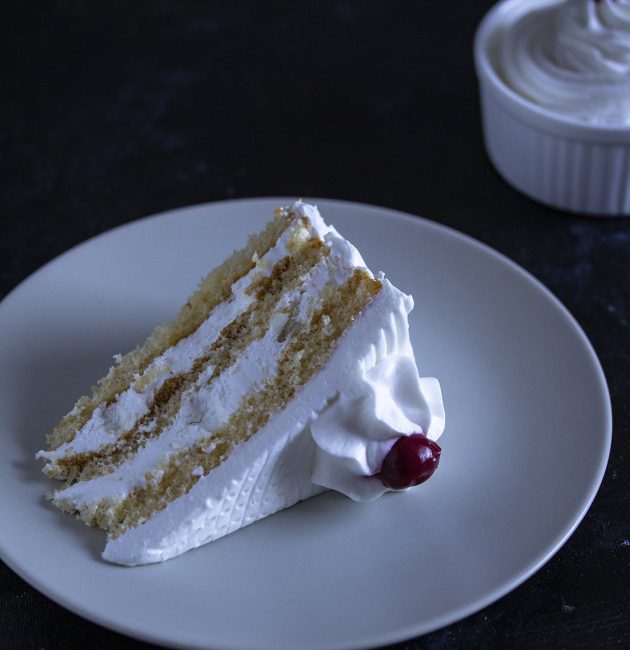 Torta s ananasom