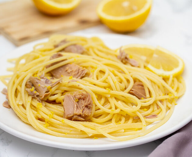 Spaghetti s tunom i limunom