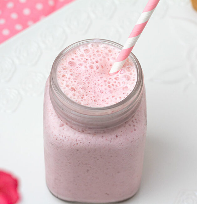 Smoothie - jagode i grčki jogurt