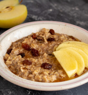 Zobena kaša s jabukama i cimetom recept