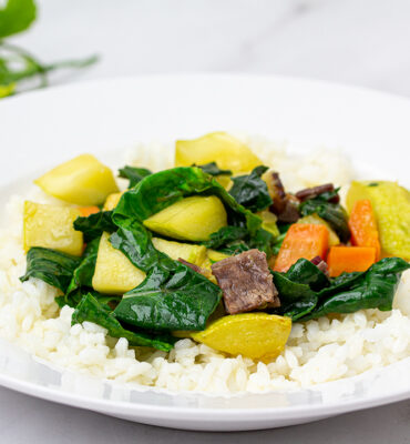 Riža s povrćem i suhim mesom recept