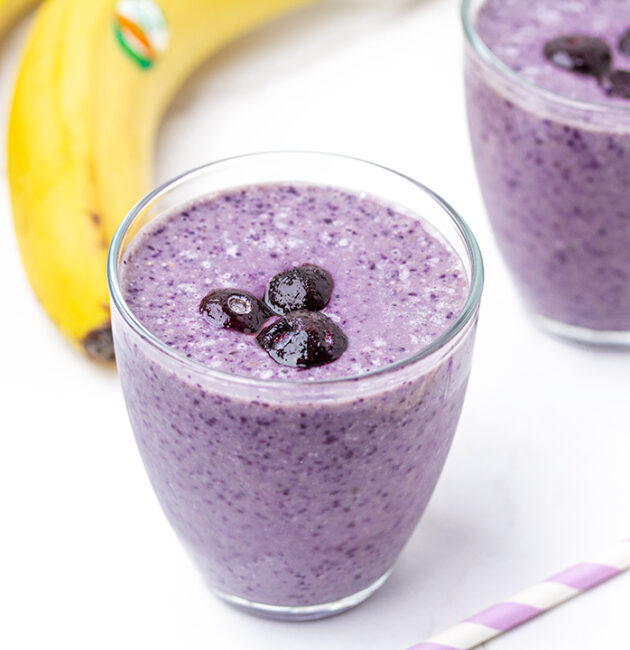 Smoothie - borovnica, zobene pahuljice, bademovo mlijeko