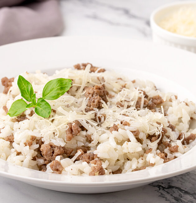 Riža sa mljevenim mesom i parmezanom recept