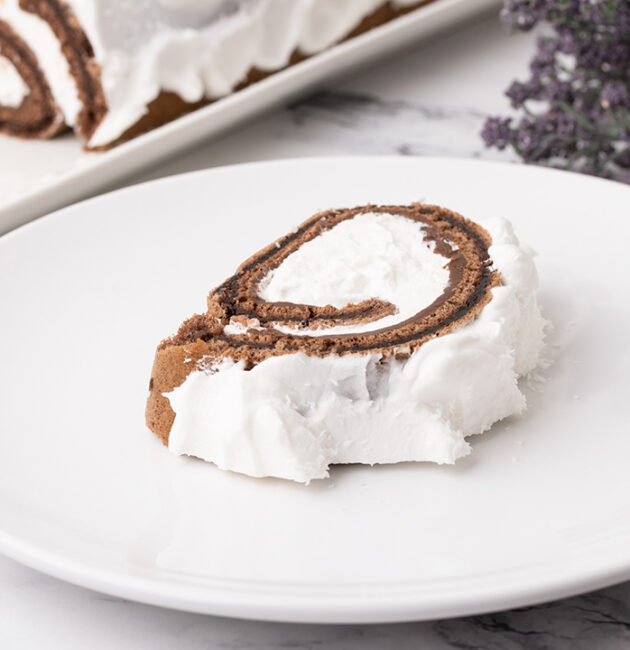 Rolat s nutellom i slatkim vrhnjem recept