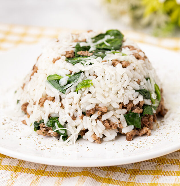 Riža s mljevenim mesom i špinatom recept