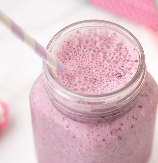 Smoothie banana, brusnica, borovnica recept