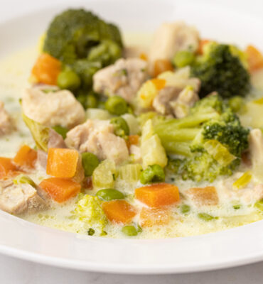 Pileća supa s mrkvom i brokulama recept