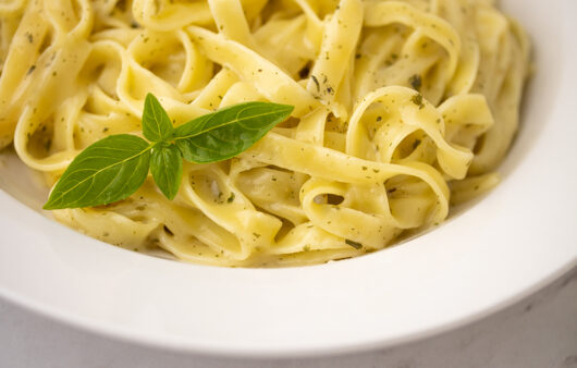 Tagliatelle s maslacem i parmezanom recept