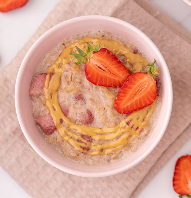 Zobena kaša s jagodama recept