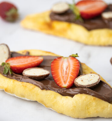 Pide s Nutellom i jagodama recept
