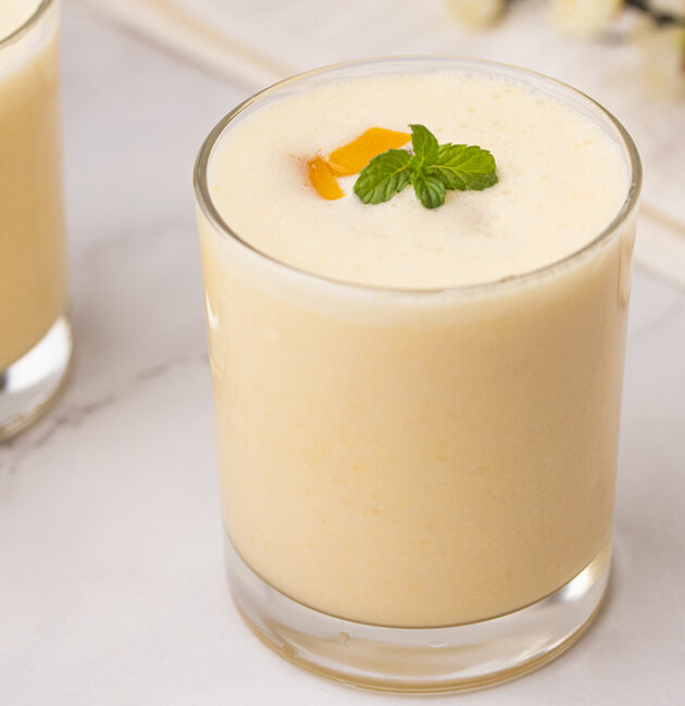 Smoothie breskve, bademovo mlijeko i grčki jogurt recept