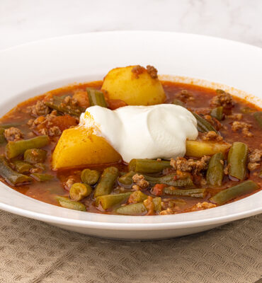 Zelene mahune s krompirom i mljevenim mesom recept
