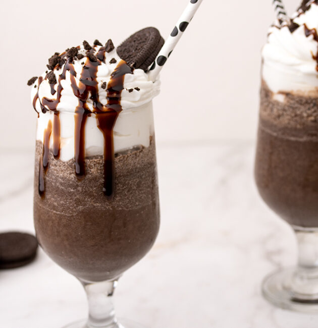 Oreo milkshake sa čokoladnim mlijekom