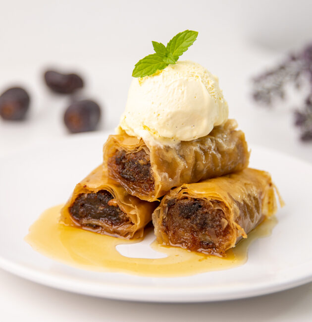 Baklava sa bademima i hurmama