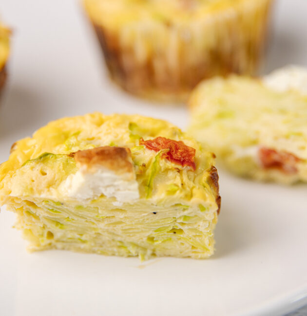 Muffini sa jajima, tikvicom, paradajzom i feta sirom