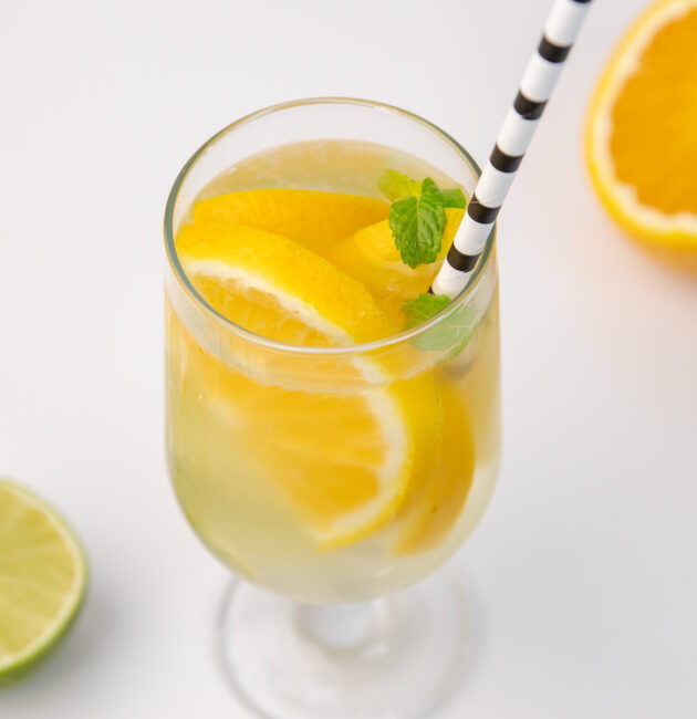Aromatična voda sa limetom i narandžom