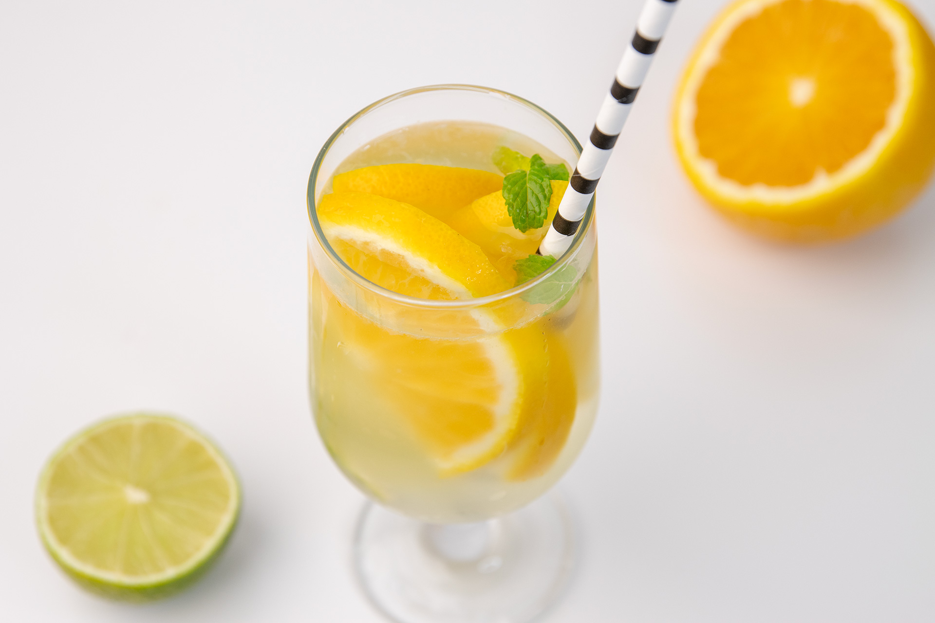 Aromatična voda sa limetom i narandžom