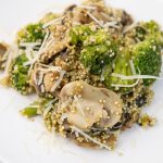 Kvinoja sa brokulom i gljivama