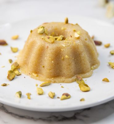 Halva sa grizom i tahini pastom