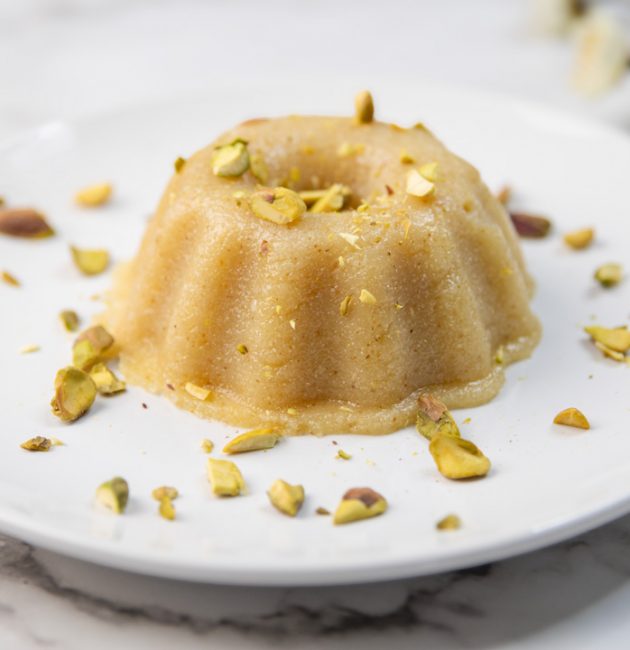 Halva sa grizom i tahini pastom