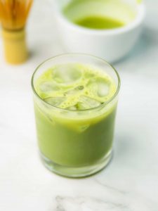 Ledeni-Matcha-latte---Iced-Matcha-Latte-ip2