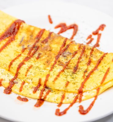 Omlet sa suhim mesom