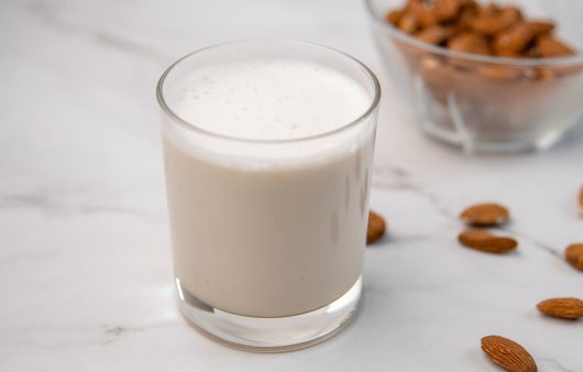Bademovo mlijeko