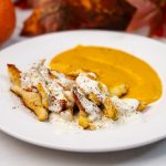 Pileći file sa gorgonzola sosom i pireom od bundeve