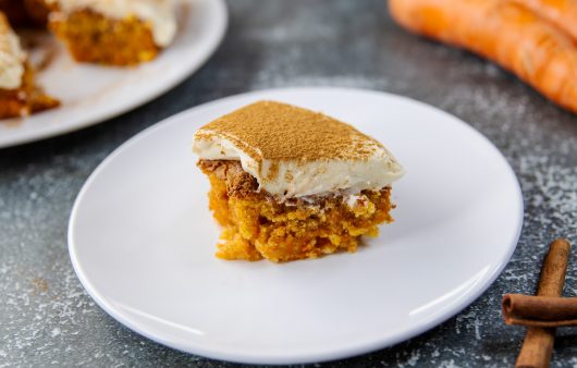 Kolač od mrkve iz friteze na vrući zrak