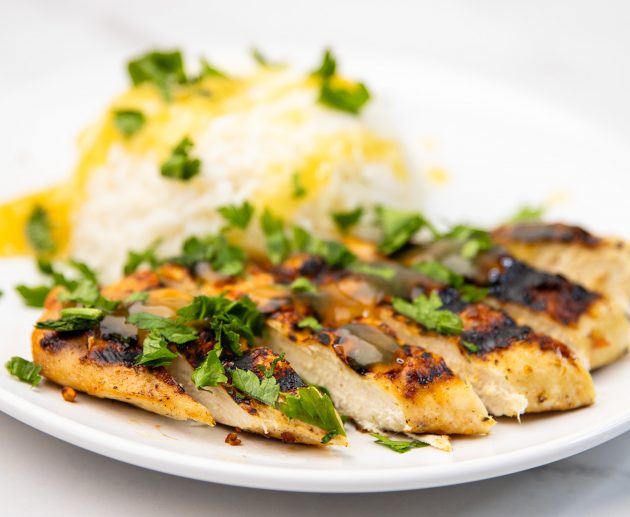 Pileći file sa umakom od narandže