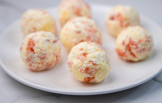 Kuglice od krem sira i dimljenog lososa