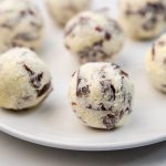 Kuglice od suhog mesa i krem sira