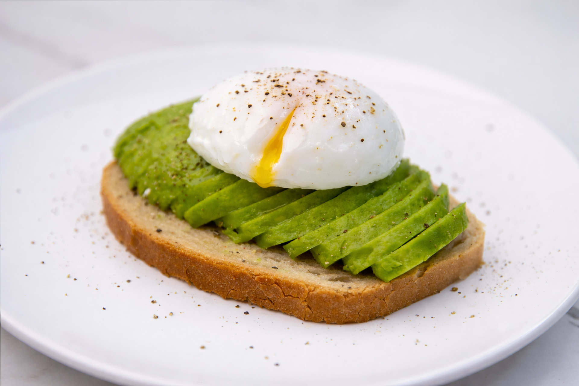 Poširano jaje iz friteze na vrući zrak