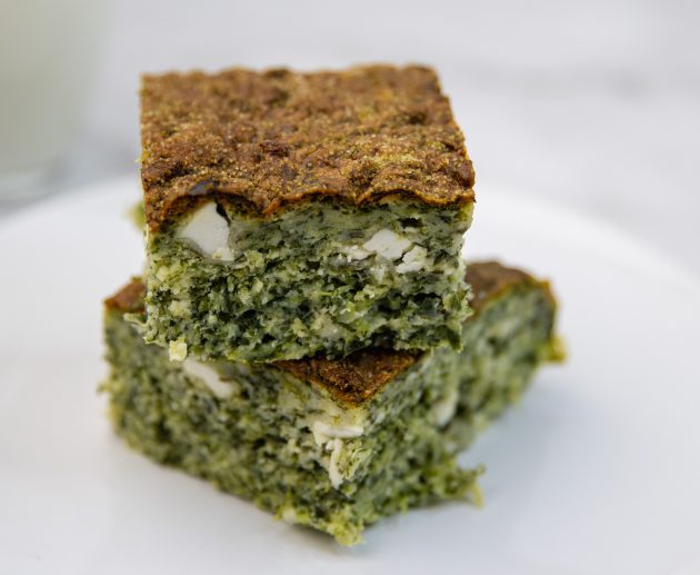 Pita sa špinatom iz friteze na vrući zrak