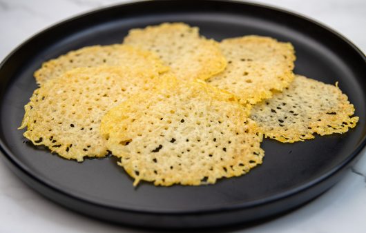 Hrskavi krekeri od parmezana