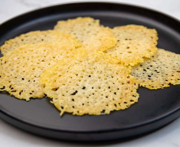 Hrskavi krekeri od parmezana