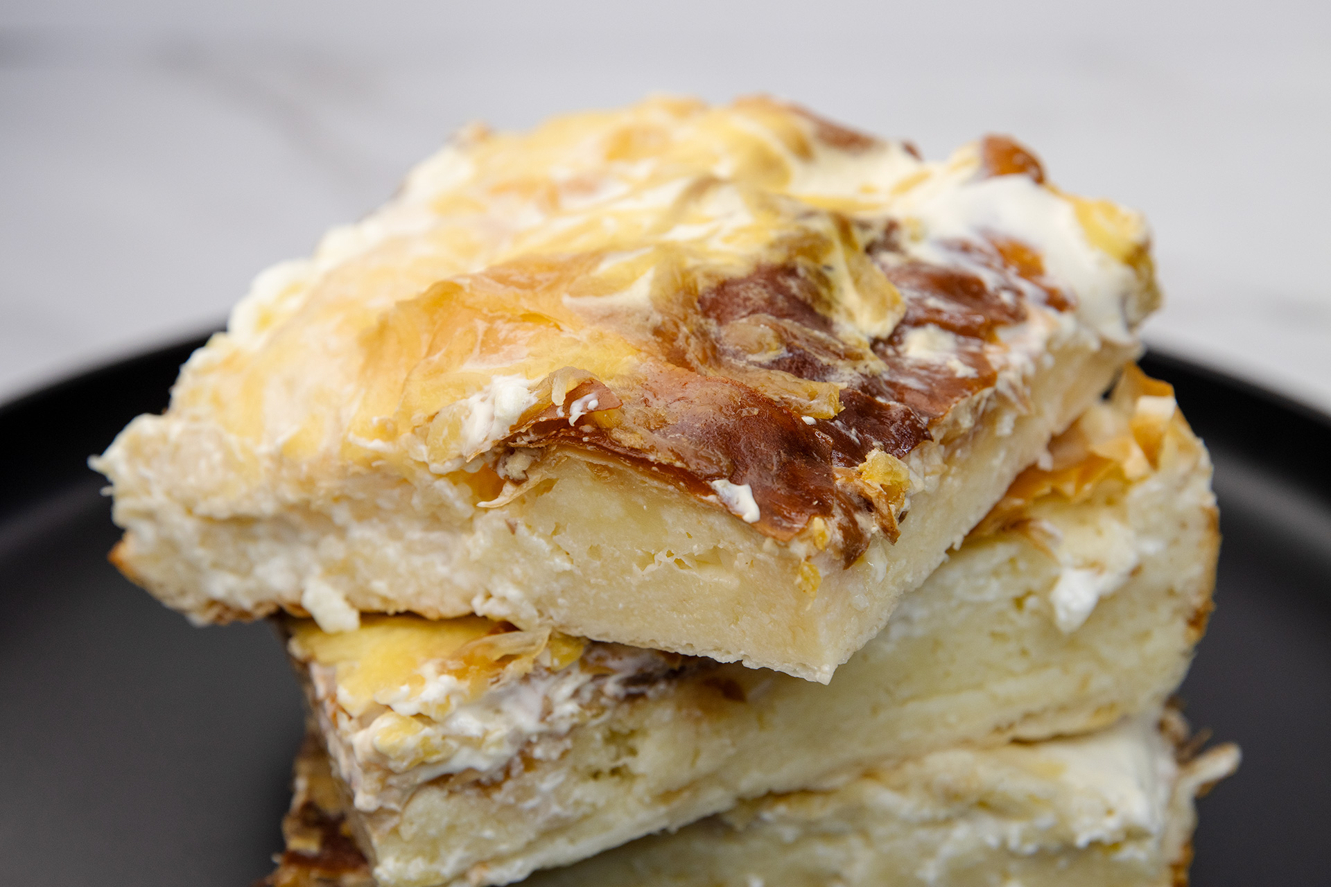 Brza pita sa sirom i grizom