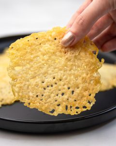 Hrskavi krekeri od parmezana