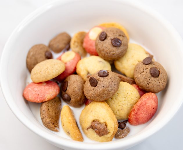 Cookie cereal – viralni mini kolačići za doručak sa mlijekom