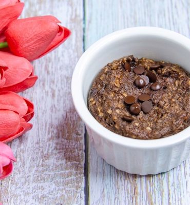 Brzi kolač od zobenih pahuljica iz mikrovalne