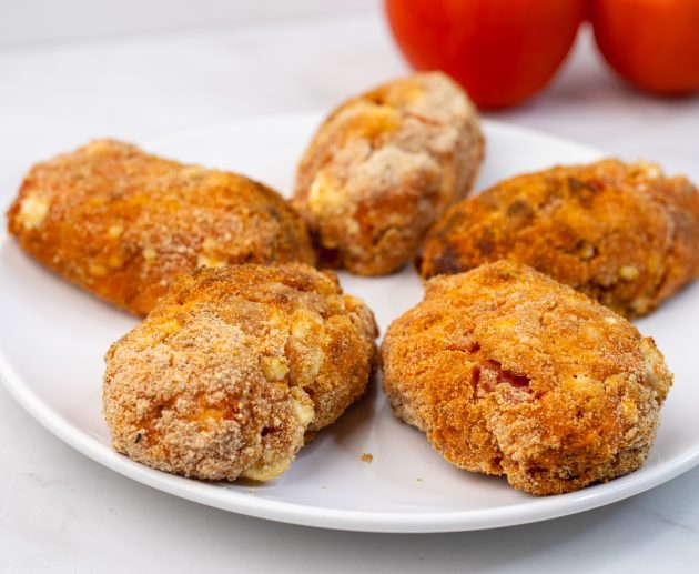 Jednostavne fritule od paradajza iz friteze na vrući zrak