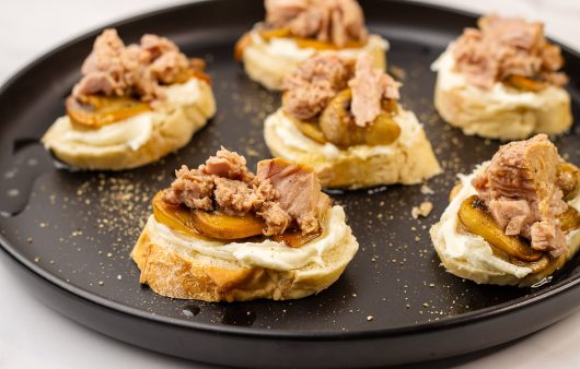 Bruschette sa gljivama i tunom
