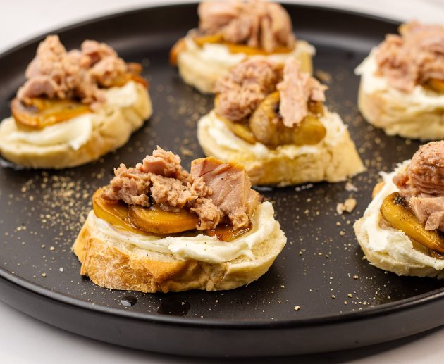 Bruschette sa gljivama i tunom