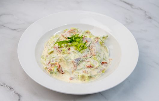 Salata od pečenih paprika i prase